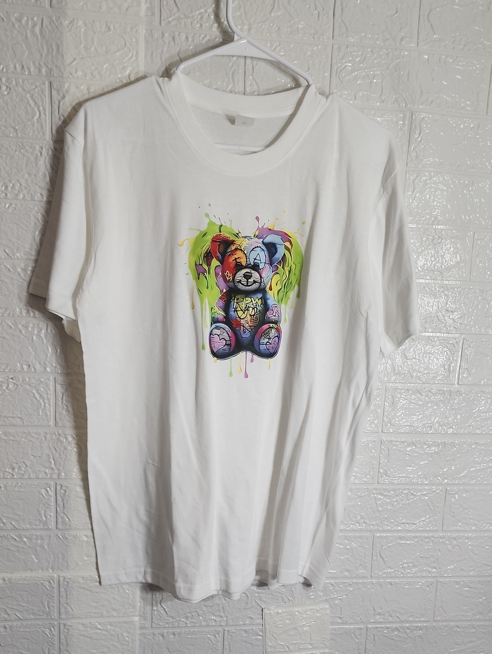 White Short-Sleeve Graphic Tee with Colorful Teddy Bear Print
